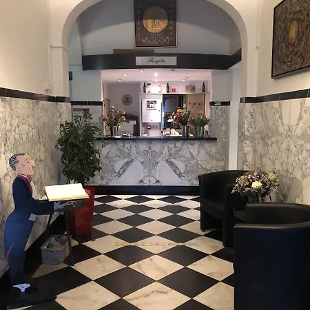 호텔 Wilhelmina 3*