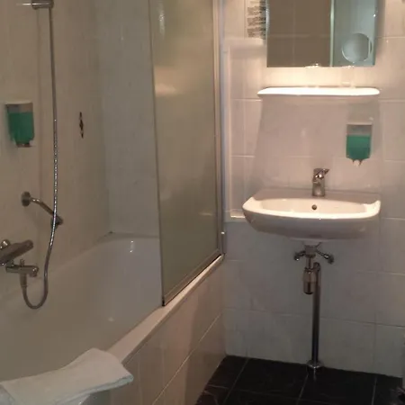 Отель Wilhelmina 3*